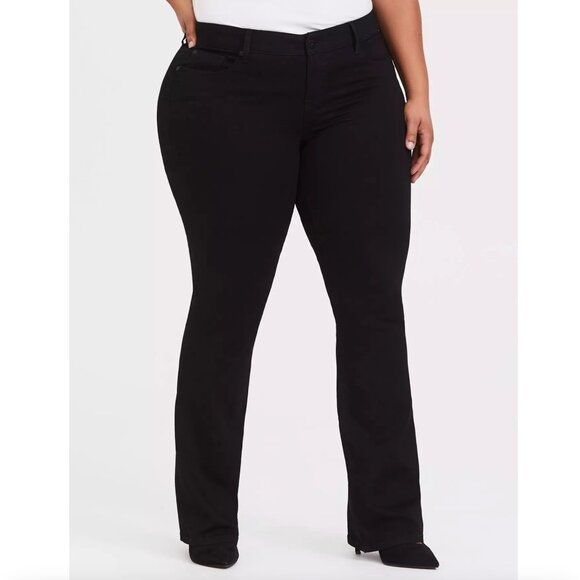 TORRID Plus Size Slim Boot Jean Vintage Stretch Black Mid Rise Bootcut Jeans 18 - Picture 3 of 16